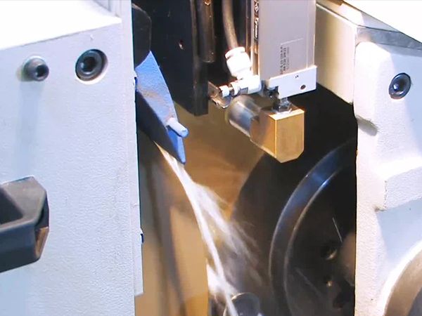 JHC-18S-CNC6軸 汽門(mén)閥柄